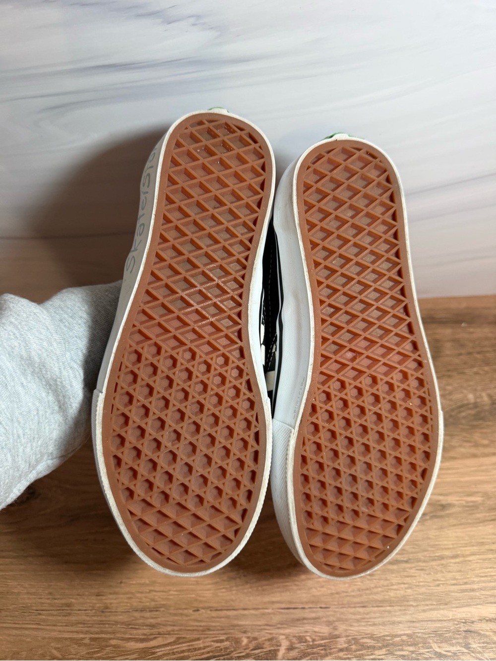 Vans Skateistan Slip Ons 6.5 Women’s 8 - Picture 7 of 7